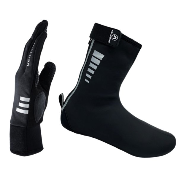 S�t med Storm cykelhandsker og Aqua skoovertr�k. Sort