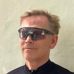 Ventoux Hero Photochromic cycling glasses, mat metalic green