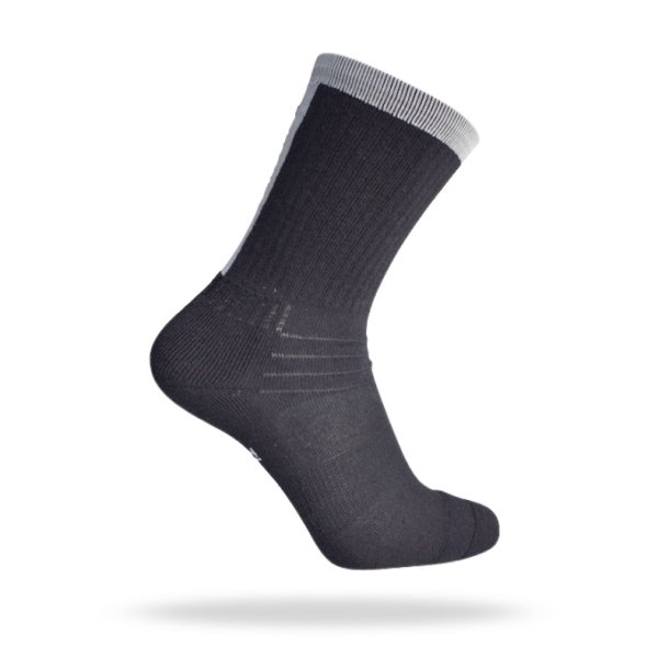 Thermolite cykelsokker. Sorte med gr� kanter