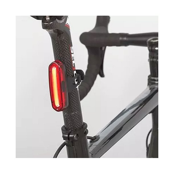 Ventoux SuperL Lava USB lygtest 300 lm med Firebird kombilygte